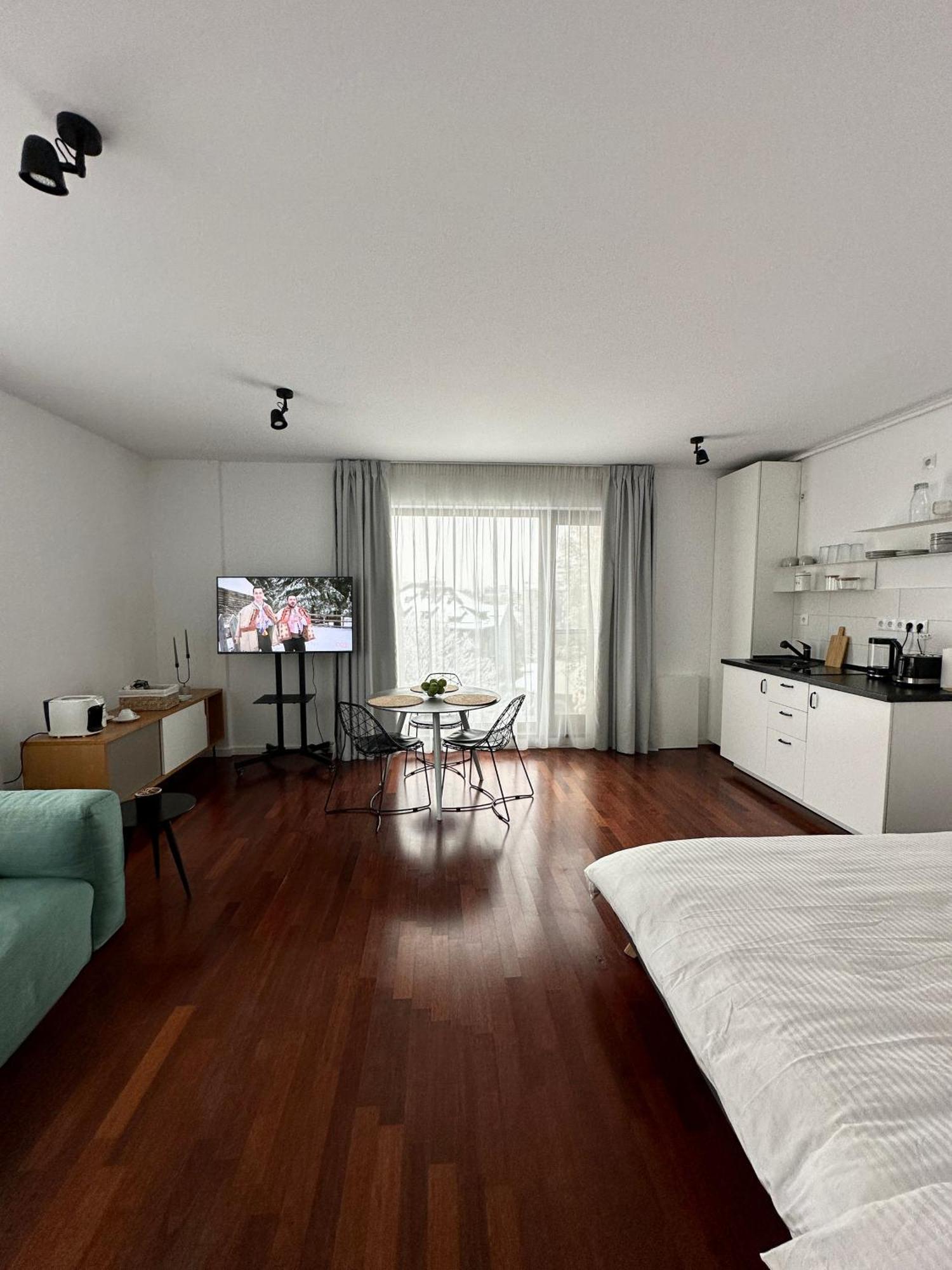 Central Haven Studio Bucarest Extérieur photo